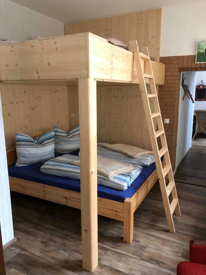 Alte Schule Cafe Und Pension Drehna Zewnętrze zdjęcie