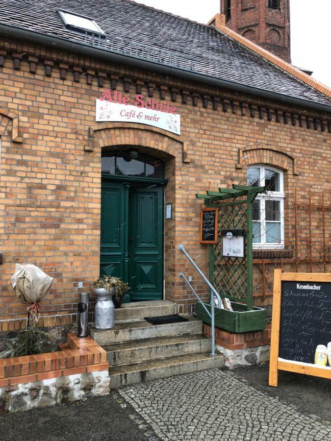 Alte Schule Cafe Und Pension Drehna Zewnętrze zdjęcie